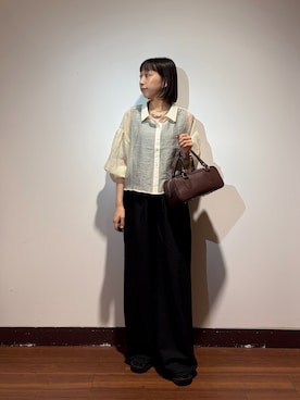 「ITEMS URBANRESEARCH（アイテムズ アーバンリサーチ）のシアークロップドボリュームスリーブシャツ（シャツ/ブラウス、ホワイト系）」を使った、otowaさん（レディース・153cm）の秋コーディネート