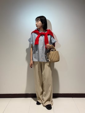 「ITEMS URBANRESEARCH（アイテムズ アーバンリサーチ）の『Sサイズあり』リネンレーヨンワイドパンツ（その他パンツ、ベージュ系）」を使った、otowaさん（レディース・153cm）の春コーディネート