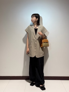 「ITEMS URBANRESEARCH（アイテムズ アーバンリサーチ）のナイロンカーゴパンツ（その他パンツ、ブラック系）」を使った、otowaさん（レディース・153cm）の夏コーディネート
