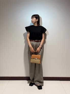 「ITEMS URBANRESEARCH（アイテムズ アーバンリサーチ）の袖フリルミニ裏毛Tシャツ（Tシャツ/カットソー、ブラック系）」を使った、otowaさん（レディース・153cm）の夏コーディネート