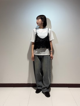 「ITEMS URBANRESEARCH（アイテムズ アーバンリサーチ）のニットビスチェTシャツセット（Tシャツ/カットソー、ブラック系）」を使った、otowaさん（レディース・153cm）の春コーディネート