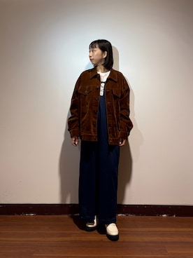 「アイテム（カバーオール、ブラウン系）」を使った、otowaさん（レディース・153cm）の秋コーディネート