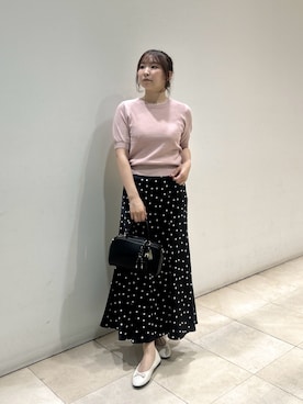 「NATURAL BEAUTY BASIC（ナチュラルビューティーベーシック）のパールネックプルオーバー（ニット/セーター、ピンク系）」を使った、MIKUさん（レディース・161cm）の秋コーディネート