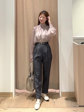 「NATURAL BEAUTY BASIC（ナチュラルビューティーベーシック）の【マシンウォッシャブル】パウダリーツイル SETUP テーパードパンツ（Pants、グレー系）」を使った、mek_nbbさん（レディース・152cm）の秋コーディネート