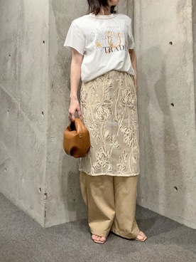 「Pqran（クラン）のホース刺繍カレッジプリントTシャツ（Tシャツ/カットソー、ホワイト系）」を使った、Pqranさん（レディース・158cm）の夏コーディネート