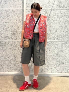 「アディダスオリジナルス」｜「アイテム（カーゴパンツ）」を使った、FAさん（レディース・158cm）の夏コーディネート