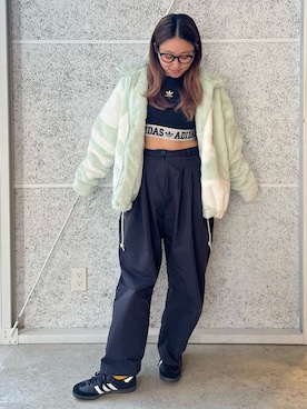 「クロップドトップス」｜「アイテム（ブルゾン）」を使った、FAさん（レディース・158cm）の秋コーディネート