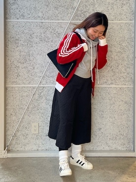 「アイテム（ジャージ、レッド系）」を使った、FAさん（レディース・158cm）の冬コーディネート