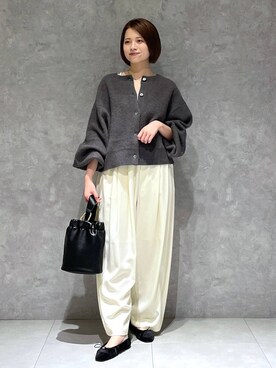 「人気アイテムをチェック！」｜「アイテム（スラックス）」を使った、chikaさん（レディース・154cm）の秋コーディネート