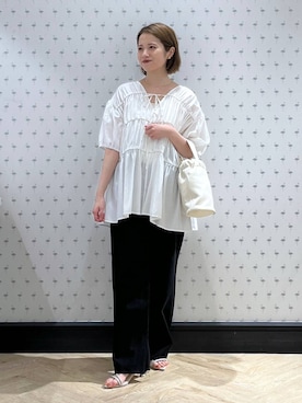 「e/rm（イーアールエム）のアイテム（シャツ/ブラウス）」を使った、chikaさん（レディース・154cm）の夏コーディネート