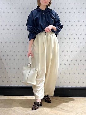 「人気アイテムをチェック！」｜「アイテム（スラックス）」を使った、chikaさん（レディース・154cm）の春コーディネート
