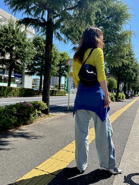 「GU（ジーユー）のアイテム（デニムパンツ、ブルー系）」を使った、yuriさん（レディース・158cm）の春コーディネート
