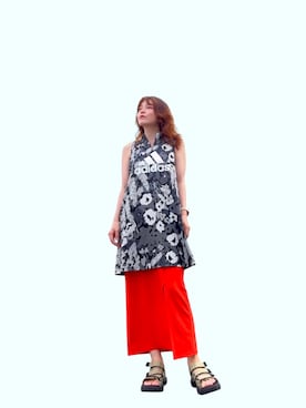 「GU（ジーユー）のアイテム（スカート、オレンジ系）」を使った、yuriさん（レディース・158cm）の夏コーディネート