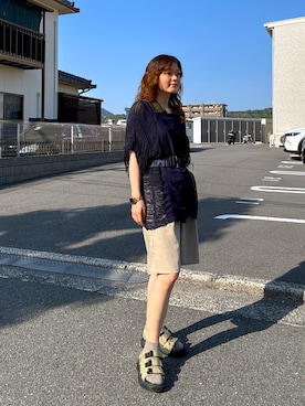 「Hiroko Bisのアイテム（ベスト、ブルー系）」を使った、yuriさん（レディース・158cm）の春コーディネート