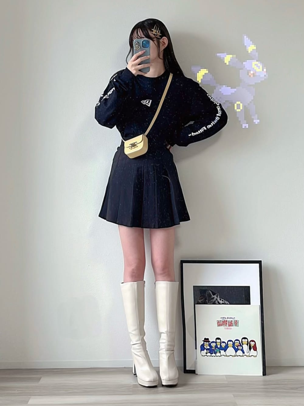 「ショルダーバッグ、春服、春ファッション、ロゴT、春のNewスタイル」｜「GRLのアイテム（ブーツ、ホワイト系）」を使った、himari_babeさん（レディース・160cm）の春コーディネートの1枚目の写真