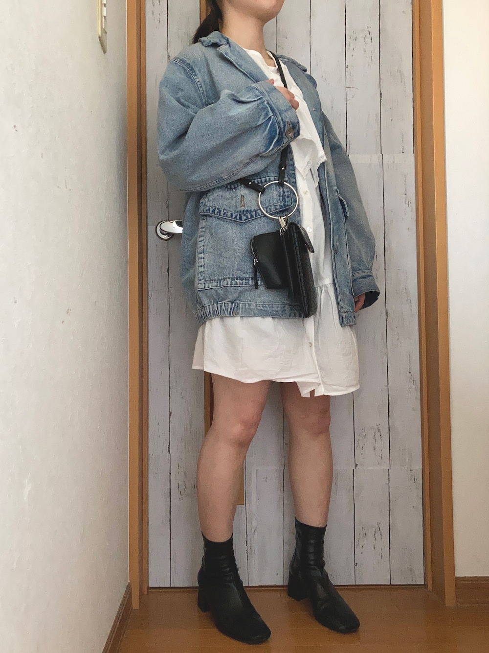 「ワンピース、デニムジャケット、春カラー、カジュアル、はじめましてコーデ、w closet、いいね、save、フォローお願いします🤑」｜「w closetの開襟Bigデニムジャケット（デニムジャケット、ブルー系）」を使った、manatsu01さん（レディース・158cm）の春コーディネートの1枚目の写真