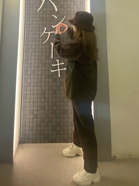 「アイテム（デニムジャケット、グリーン系）」を使った、kktn1388さん（レディース・163cm）の秋コーディネート