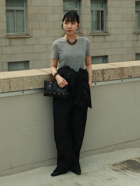 「EMOELLE（エモエレ）のアイテム」を使った、moneさん（レディース・163cm）の夏コーディネート