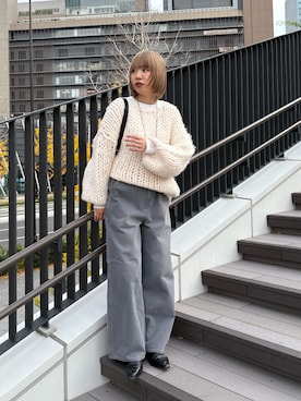 「ADAM ET ROPE'（アダムエロペ）の【EMOELLE】ローゲージニットプルオーバー（ニット/セーター）」を使った、moneさん（レディース・163cm）の冬コーディネート