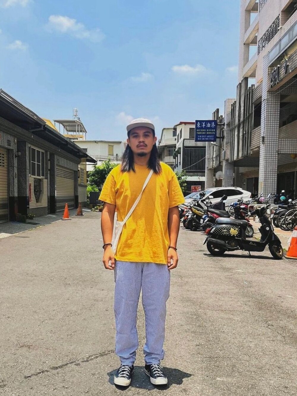 「1970、休閒、COOKMAN、converse、CONVERSE1970」｜「balansaのアイテム（キャップ、シルバー系）」を使った、hongjunさん（メンズ・168cm）の秋コーディネートの1枚目の写真