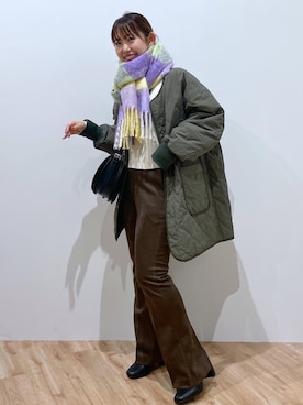 「JEANASIS（ジーナシス）のヌバックライクフレアパンツ/162217（その他パンツ）」を使った、なーこさん（レディース・152cm）の冬コーディネート