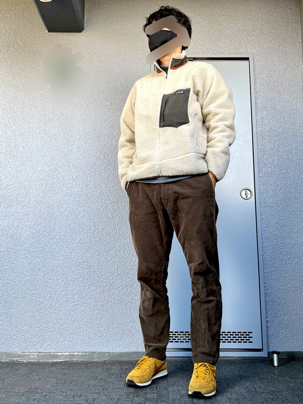 「冬のコーデ、ゆるコーデ、休日コーデ、レトロX、フリース」｜「THE NORTH FACEのアイテム（パンツ、ブラウン系）」を使った、道玄坂登さん（メンズ・183cm）の冬コーディネートの1枚目の写真