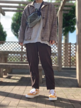 「メンズライク女子」｜「アイテム（その他アウター）」を使った、INA さん（レディース・161cm）の秋コーディネート