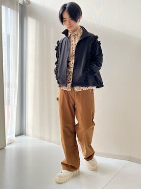 「nissen（ニッセン）の綿100％フラワープリントフリルブラウス＜大きいサイズ有＞GEVS.（シャツ/ブラウス、ホワイト系）」を使った、umnvwvnmuさん（メンズ・168cm）の冬コーディネート