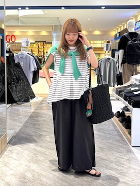 「GLOBAL WORK（グローバルワーク）のAiry Breezeワイドパンツ/636590（その他パンツ、グレー系）」を使った、オカピさん（レディース）の夏コーディネート