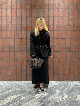 「URBAN RESEARCH(アーバンリサーチ)のカットワーク刺繍シャツ(シャツ/ブラウス、ブラック系)」を使った、imamuraemiさん(レディース・159cm)の春コーディネート
