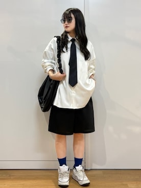 「tk.TAKEO KIKUCHI（ティーケータケオキクチ）のアイテム（パンツ）」を使った、madokaさん（レディース・159cm）の春コーディネート