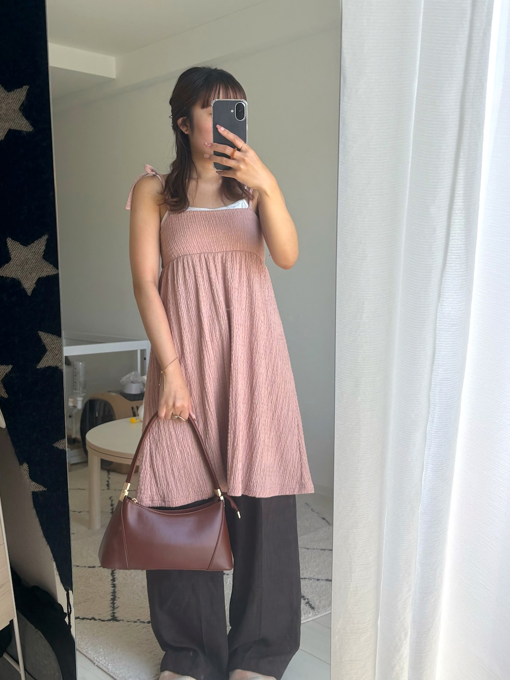 「夏コーデ、パンツコーデ、大人カジュアルコーデ、大人かわいい、涼しいコーデ、ゆるコーデ、カジュアルスタイル、夏服コーデ、オトナ女子、骨格ストレート、イエベ秋、低身長、カジュアル、キャミソール、ピンク」｜「GUのアイテム（トップス、ピンク系）」を使った、Kotoneさん（レディース・148cm）の夏コーディネートの1枚目の写真