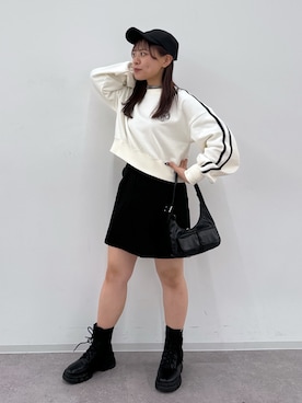 「いいね&フォロー よろしくお願いします☺︎」｜「アイテム（スウェット）」を使った、HITOMIさん（レディース・148cm）の春コーディネート