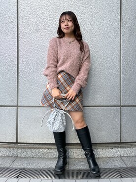 「FREE'S MART（フリーズマート）のスパンコール巾着バッグ（ハンドバッグ）」を使った、HITOMIさん（レディース・148cm）の冬コーディネート