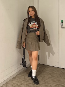 「FREE'S MART（フリーズマート）のアイテム（トートバッグ）」を使った、HITOMIさん（レディース・148cm）の秋コーディネート