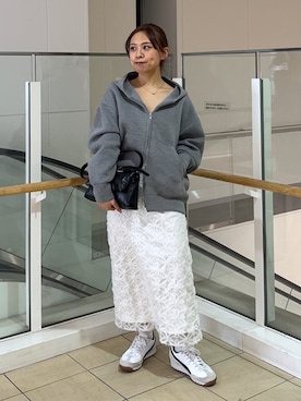 「FREE'S MART（フリーズマート）のアイテム（パーカー）」を使った、HITOMIさん（レディース・148cm）の冬コーディネート