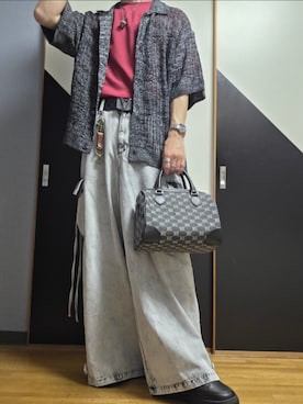 「UNIQLO（ユニクロ）のアイテム（Tシャツ/カットソー、レッド系）」を使った、TAKUさん（メンズ・176cm）の夏コーディネート