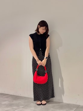 「SENSE OF PLACE by URBAN RESEARCH（センスオブプレイスバイアーバンリサーチ）のサテンアイラインスカート（スカート、ブラック系）」を使った、だーこさん（レディース・165cm）の夏コーディネート