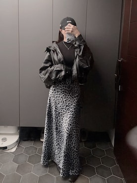 「NEW ERA（ニューエラ）のアイテム（帽子、ブラック系）」を使った、Hannahさん（レディース・168cm）の秋コーディネート