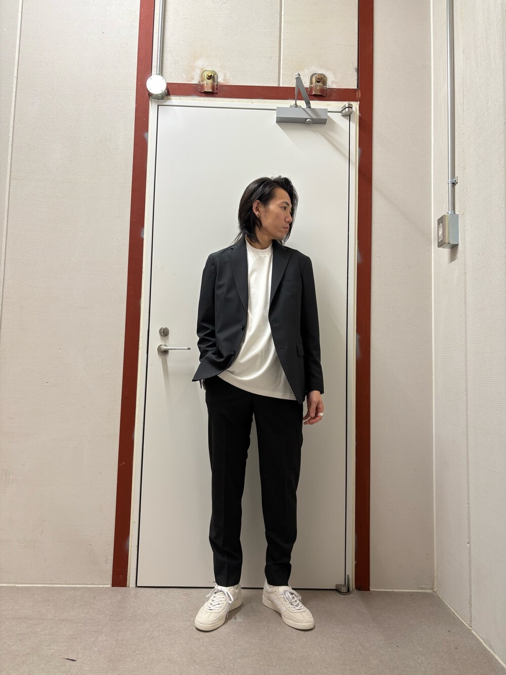 adidasのアイテムを使った「セットアップコーデ」のメンズ人気