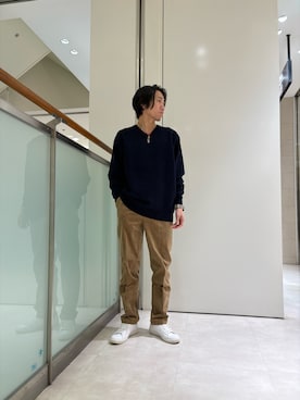 「URBAN RESEARCH DOORS（アーバンリサーチドアーズ）のアイテム（ニット/セーター、ブルー系）」を使った、mune15さん（メンズ・169cm）の秋コーディネート