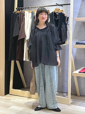 「LOWRYS FARM（ローリーズファーム）のステンレスｈｏｏｐピアス　588509（ピアス（両耳用）、ゴールド系）」を使った、haru.さん（レディース・160cm）の春コーディネート