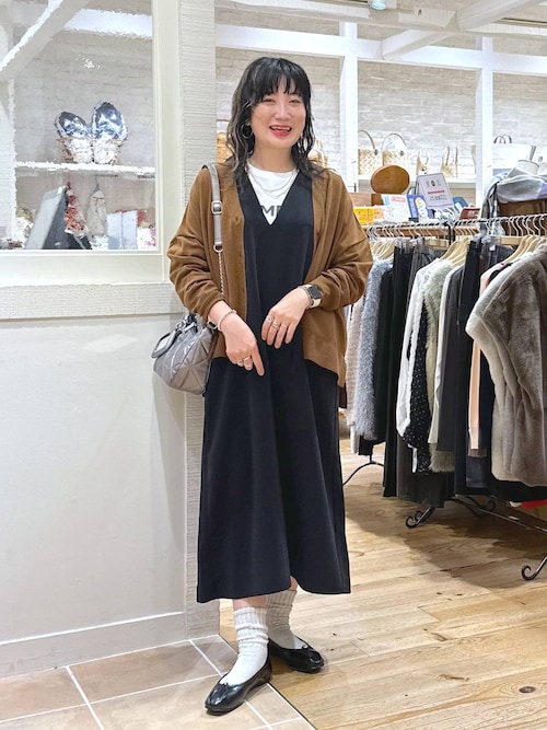 セール】キレイ見えVネックワンピース《オケージョン2025AW