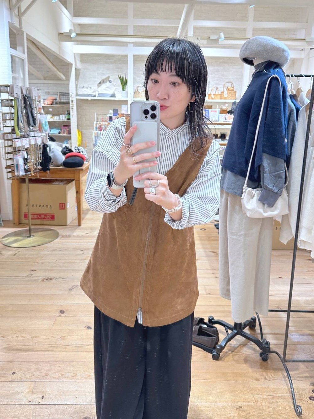 ベスト（イエロー系）を使った「ストライプシャツ」のレディース人気 