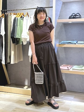 「LOWRYS FARM（ローリーズファーム）のステンレスｈｏｏｐピアス　588509（ピアス（両耳用）、ゴールド系）」を使った、haru.さん（レディース・160cm）の夏コーディネート