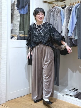 「アイテム（バングル/リストバンド）」を使った、haru.さん（レディース・160cm）の秋コーディネート