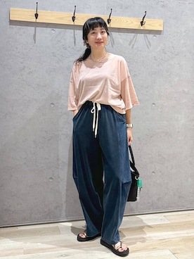 「LEPSIM（レプシィム）のデニムドッキングパンツ　1023674（デニムパンツ、ブルー系）」を使った、haru.さん（レディース・160cm）の夏コーディネート