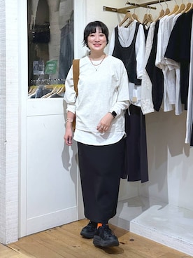 「アイテム（バングル/リストバンド）」を使った、haru.さん（レディース・160cm・30代）の秋コーディネート