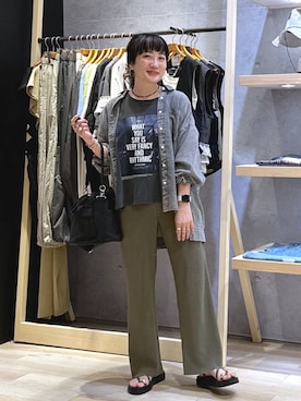 「LOWRYS FARM（ローリーズファーム）のステンレスｈｏｏｐピアス　588509（ピアス（両耳用）、ゴールド系）」を使った、haru.さん（レディース・160cm）の夏コーディネート