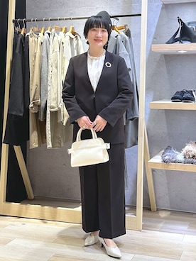 「LEPSIM（レプシィム）のアイテム（ブローチ/コサージュ）」を使った、haru.さん（レディース・160cm）の冬コーディネート